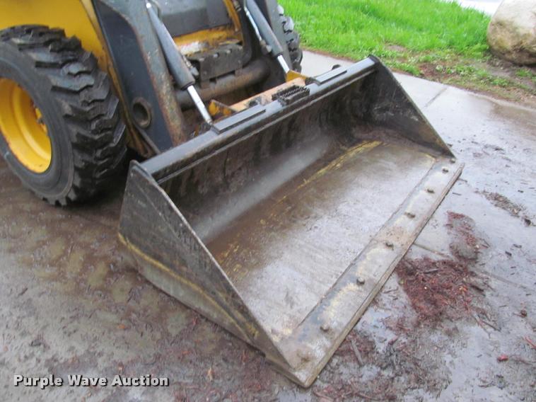 image for item K4794 2012 John Deere 326D skid steer