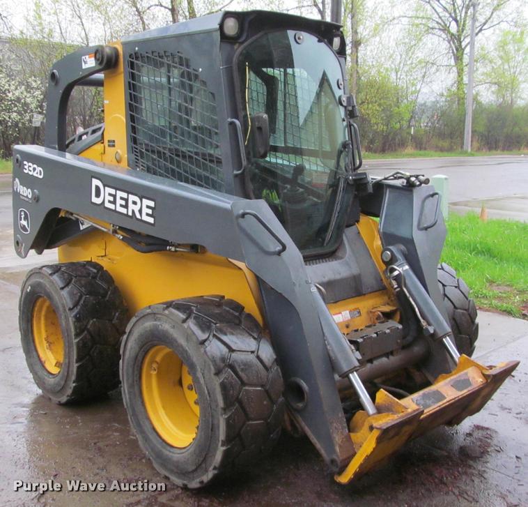 image for item K4795 2011 John Deere 332D skid steer