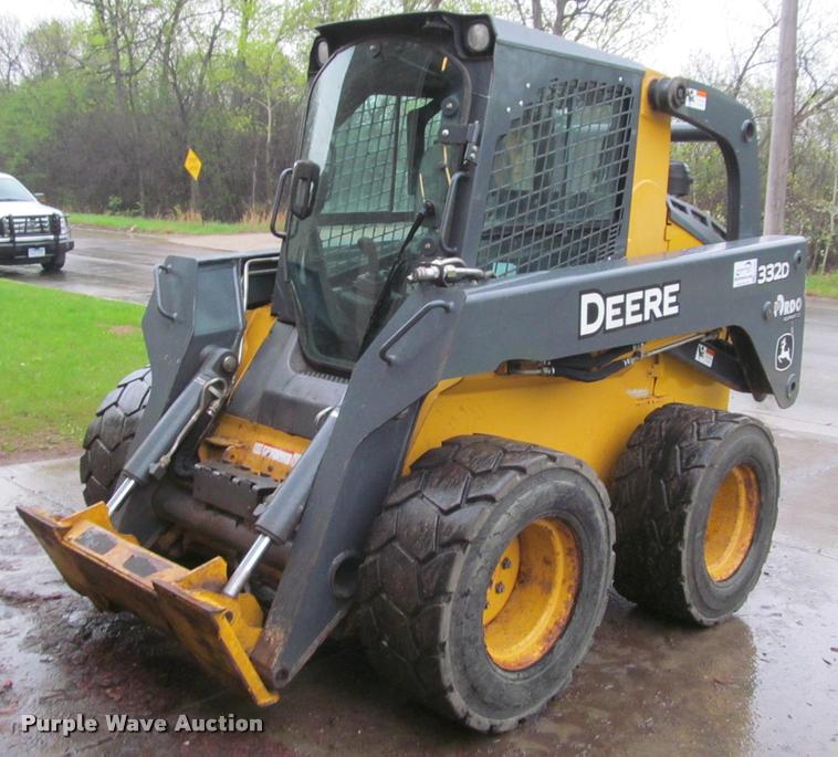 image for item K4795 2011 John Deere 332D skid steer