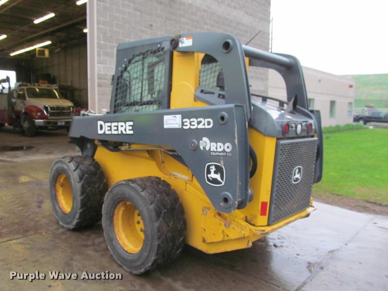 image for item K4795 2011 John Deere 332D skid steer
