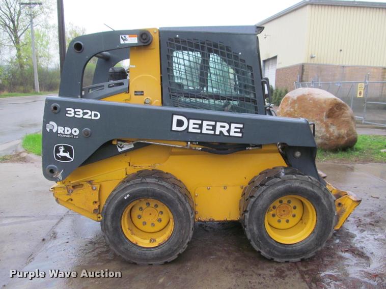 image for item K4795 2011 John Deere 332D skid steer