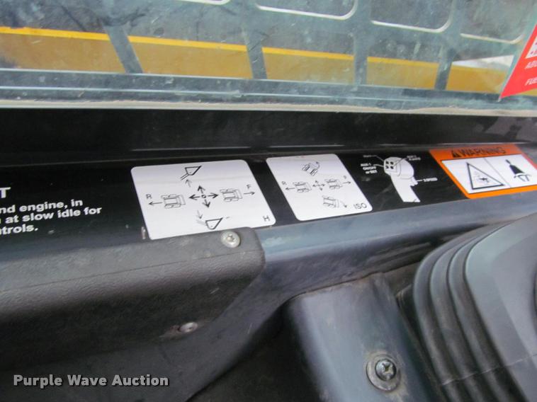 image for item K4795 2011 John Deere 332D skid steer