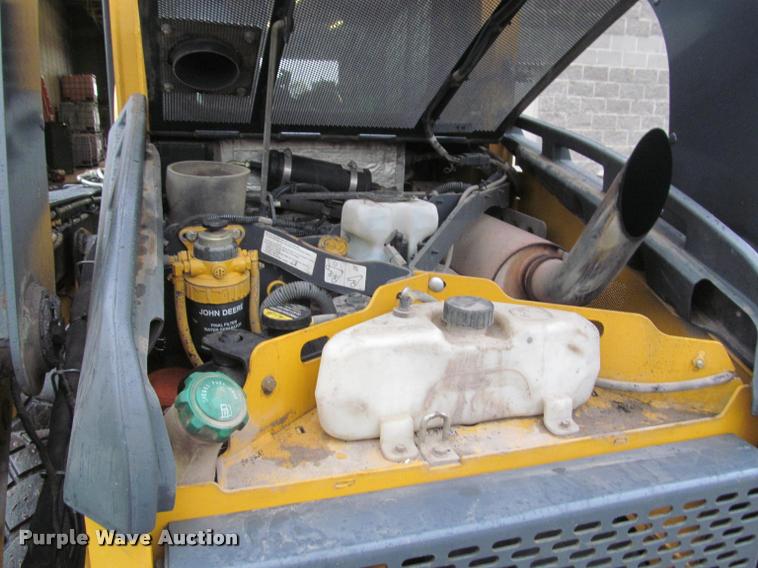 image for item K4795 2011 John Deere 332D skid steer