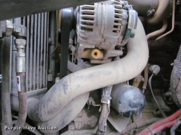 image for item K4795 2011 John Deere 332D skid steer