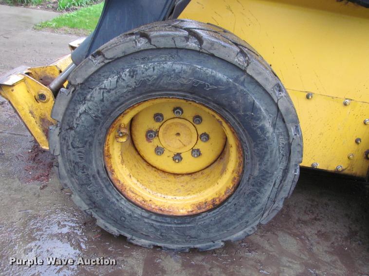 image for item K4795 2011 John Deere 332D skid steer