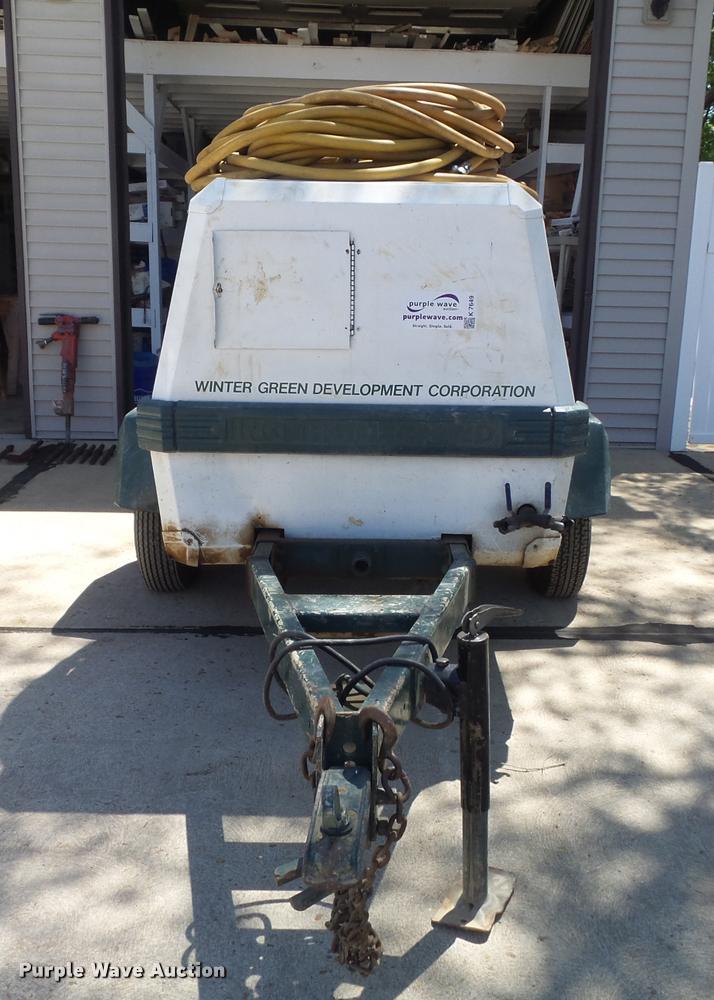 image for item K7649 1997 Ingersoll Rand P100WJD air compressor