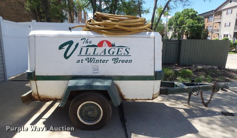 image for item K7649 1997 Ingersoll Rand P100WJD air compressor