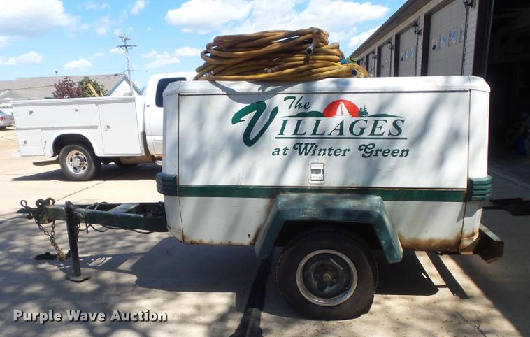 image for item K7649 1997 Ingersoll Rand P100WJD air compressor