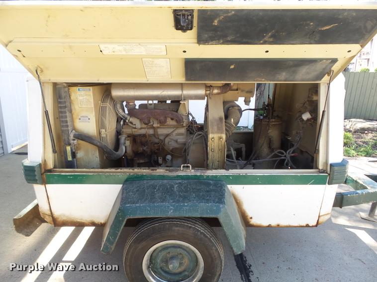 image for item K7649 1997 Ingersoll Rand P100WJD air compressor