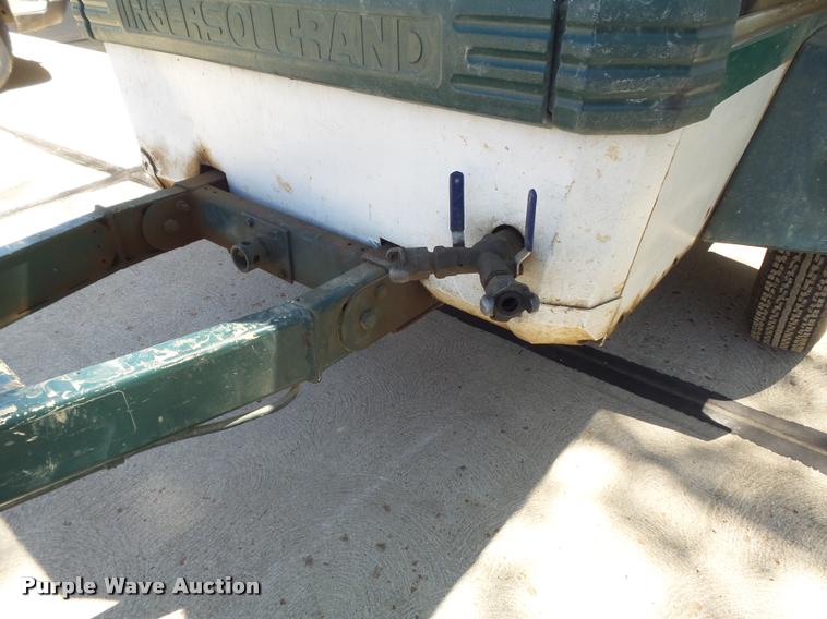 image for item K7649 1997 Ingersoll Rand P100WJD air compressor