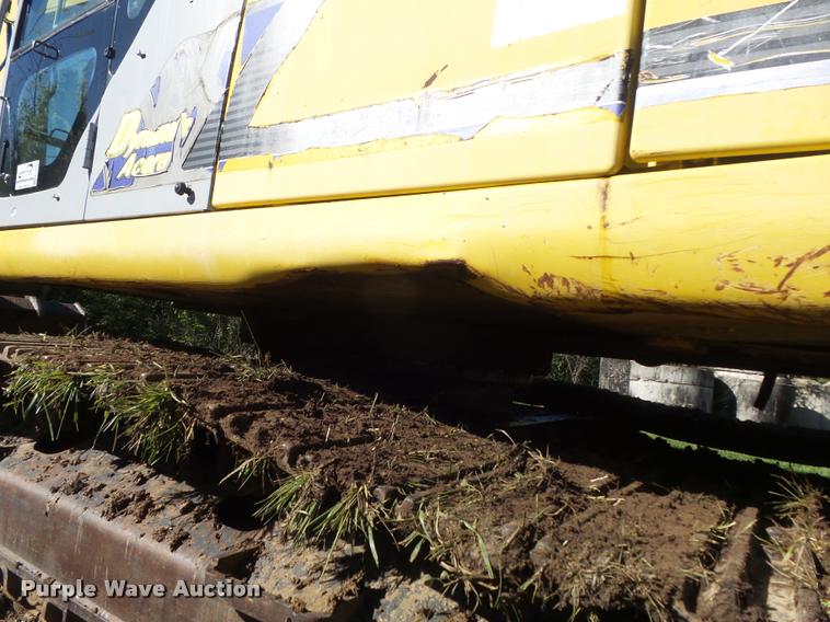 image for item K7653 2000 Kobelco SK330LC excavator