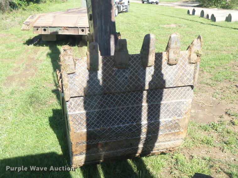 image for item K7653 2000 Kobelco SK330LC excavator