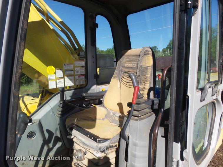 image for item K7653 2000 Kobelco SK330LC excavator