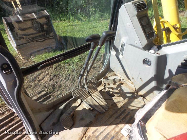 image for item K7653 2000 Kobelco SK330LC excavator