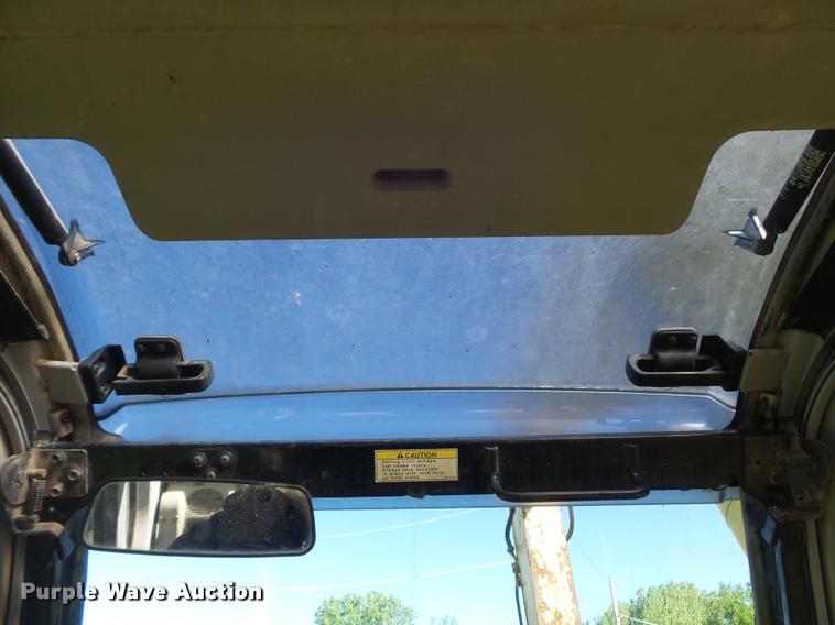 image for item K7653 2000 Kobelco SK330LC excavator