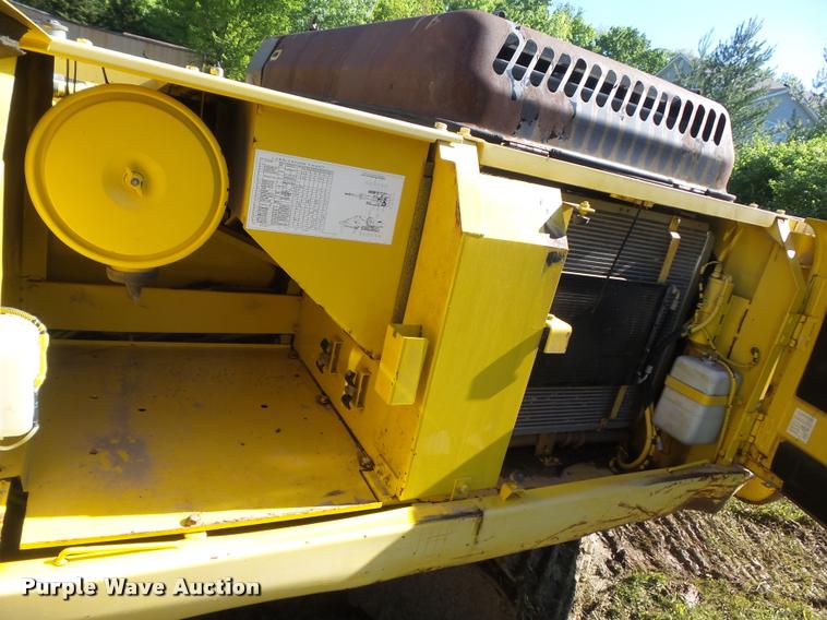 image for item K7653 2000 Kobelco SK330LC excavator