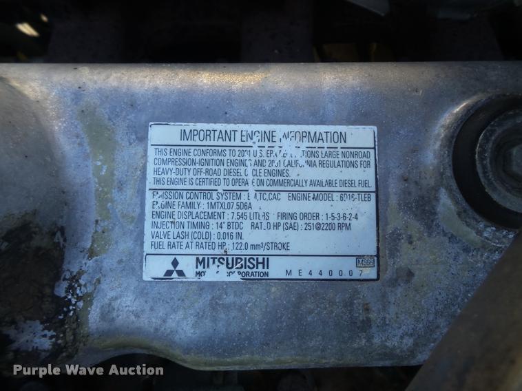 image for item K7653 2000 Kobelco SK330LC excavator