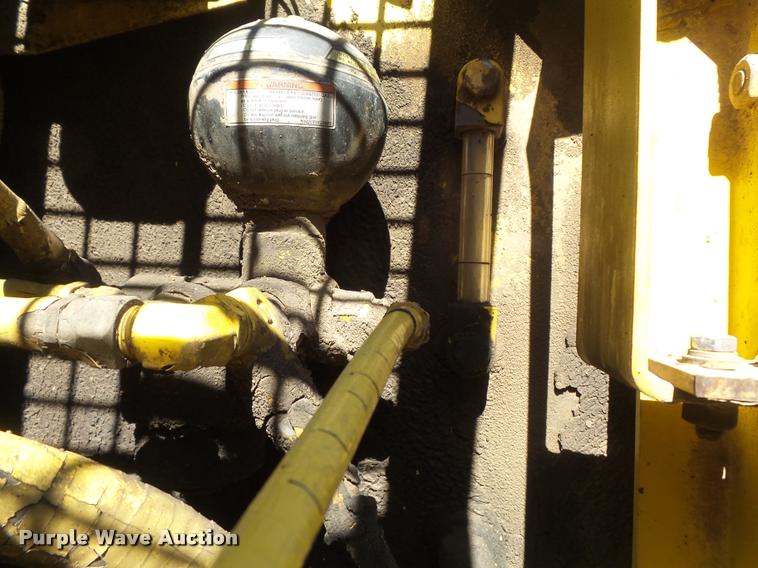 image for item K7653 2000 Kobelco SK330LC excavator