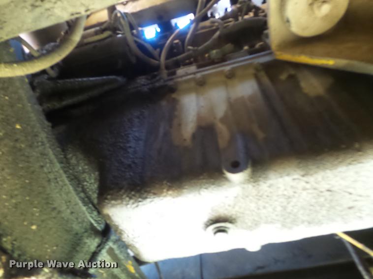 image for item K7653 2000 Kobelco SK330LC excavator