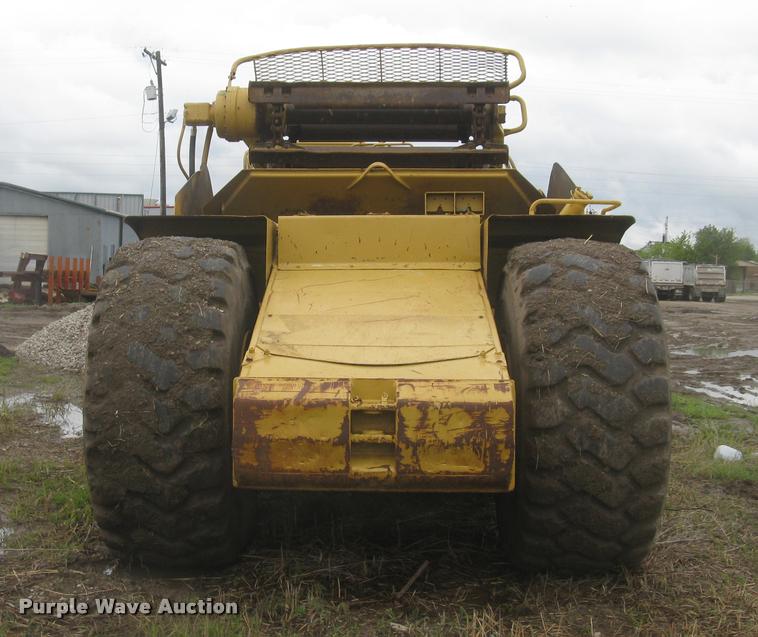 image for item L2358 2000 Caterpillar 615C Series II elevating scaper