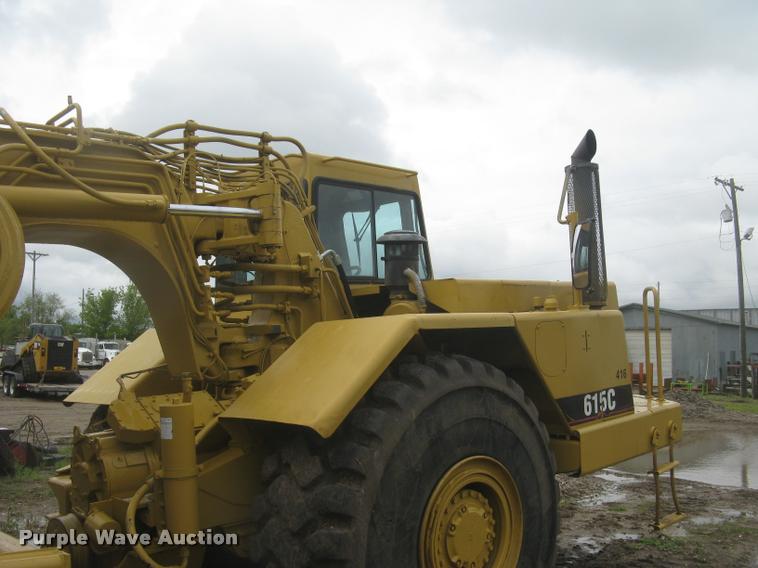 image for item L2358 2000 Caterpillar 615C Series II elevating scaper