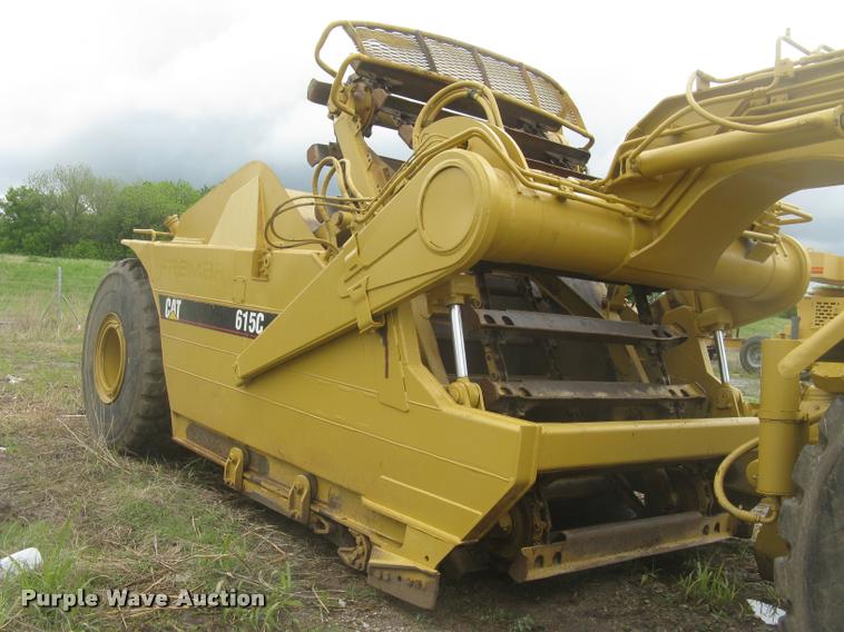 image for item L2358 2000 Caterpillar 615C Series II elevating scaper