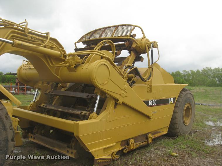 image for item L2358 2000 Caterpillar 615C Series II elevating scaper