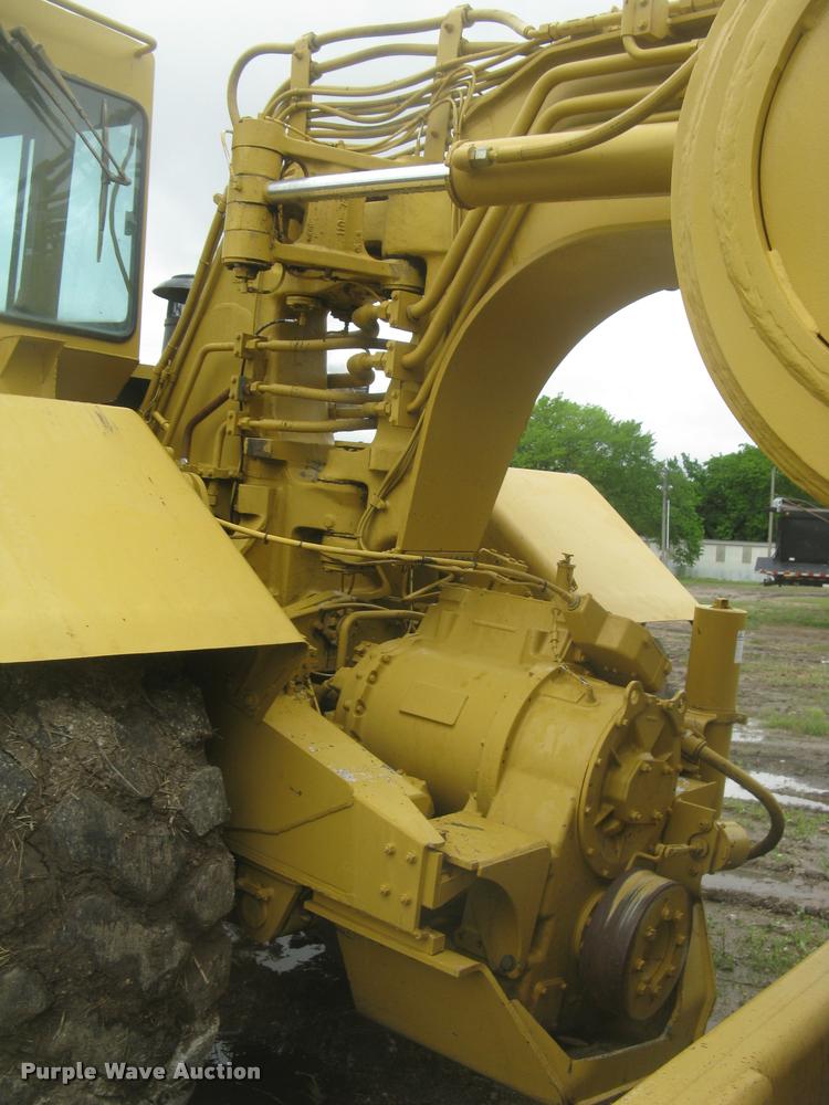 image for item L2358 2000 Caterpillar 615C Series II elevating scaper