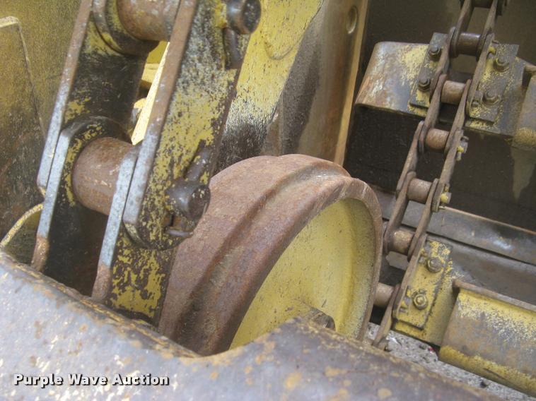 image for item L2358 2000 Caterpillar 615C Series II elevating scaper