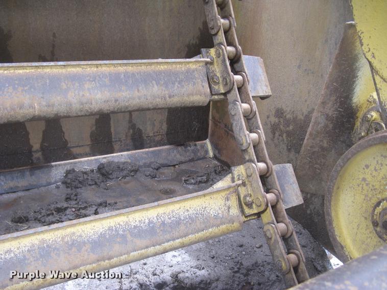 image for item L2358 2000 Caterpillar 615C Series II elevating scaper