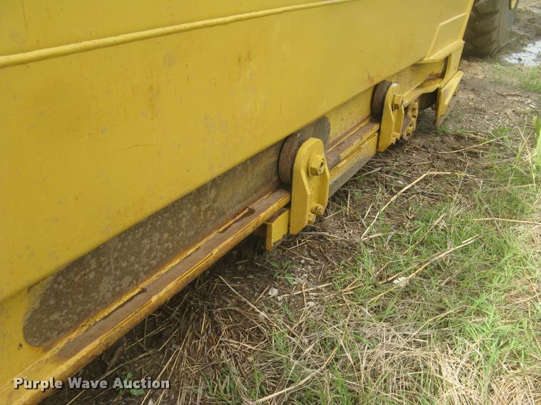 image for item L2358 2000 Caterpillar 615C Series II elevating scaper