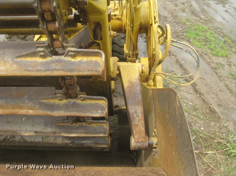 image for item L2358 2000 Caterpillar 615C Series II elevating scaper