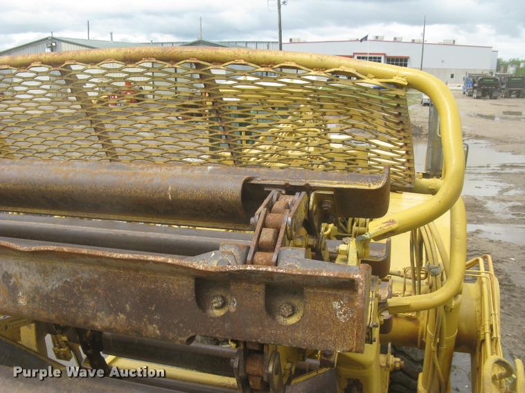 image for item L2358 2000 Caterpillar 615C Series II elevating scaper