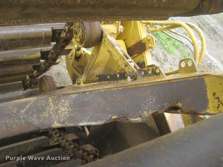 image for item L2358 2000 Caterpillar 615C Series II elevating scaper