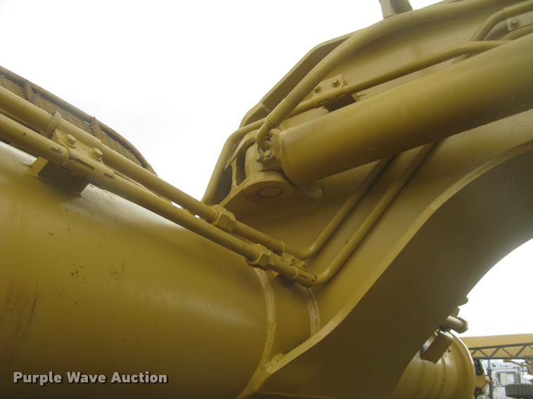 image for item L2358 2000 Caterpillar 615C Series II elevating scaper