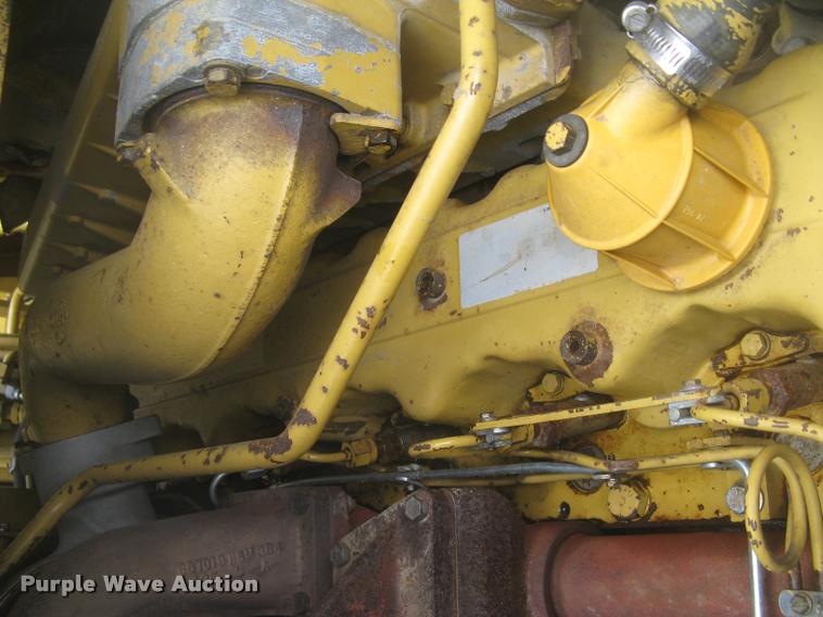 image for item L2358 2000 Caterpillar 615C Series II elevating scaper