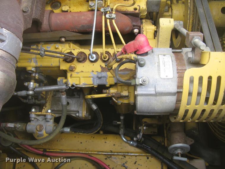 image for item L2358 2000 Caterpillar 615C Series II elevating scaper