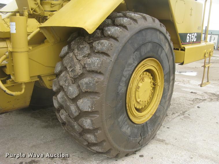 image for item L2358 2000 Caterpillar 615C Series II elevating scaper