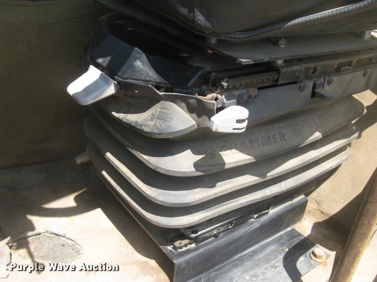 image for item L2358 2000 Caterpillar 615C Series II elevating scaper