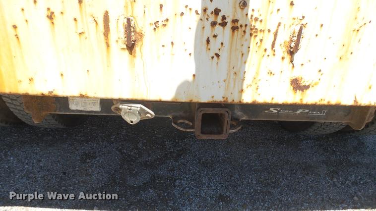 image for item L2363 1989 Ford F600 tank truck