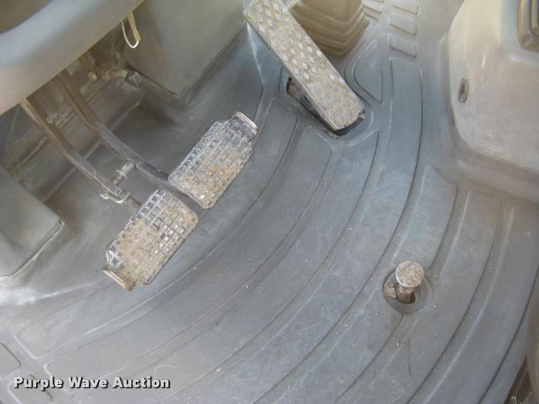 image for item L2371 New Holland 555E backhoe