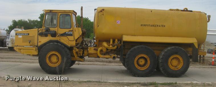 image for item L2372 Volvo BM A25 water truck
