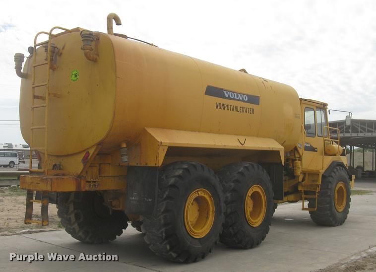 image for item L2372 Volvo BM A25 water truck