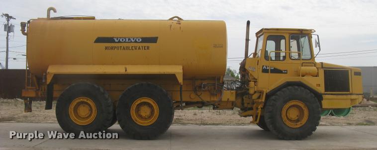 image for item L2372 Volvo BM A25 water truck
