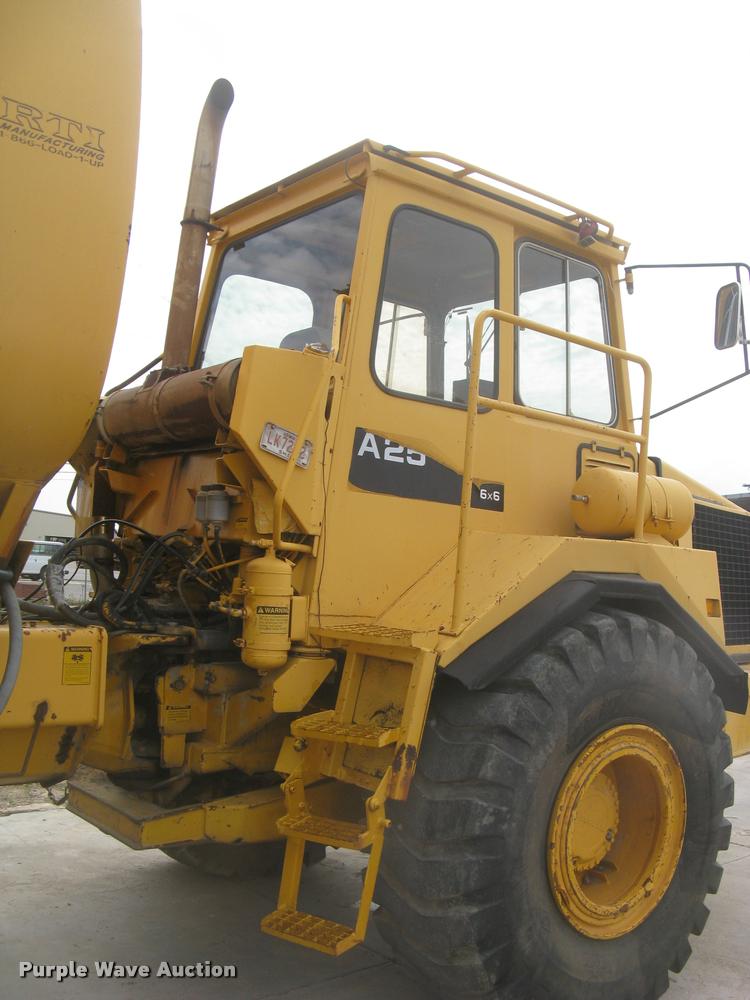 image for item L2372 Volvo BM A25 water truck