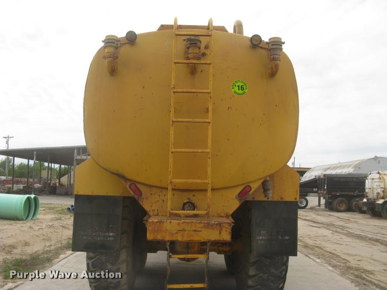 image for item L2372 Volvo BM A25 water truck