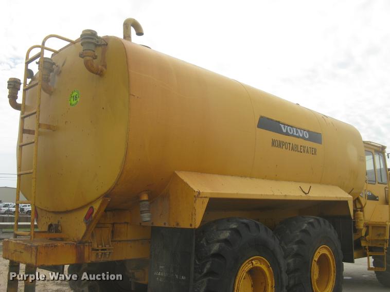 image for item L2372 Volvo BM A25 water truck
