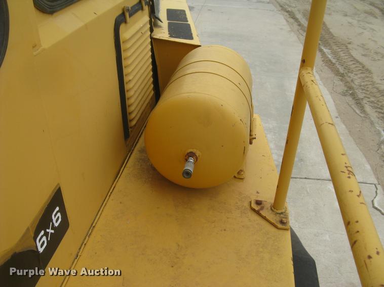 image for item L2372 Volvo BM A25 water truck