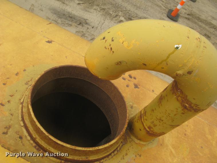 image for item L2372 Volvo BM A25 water truck