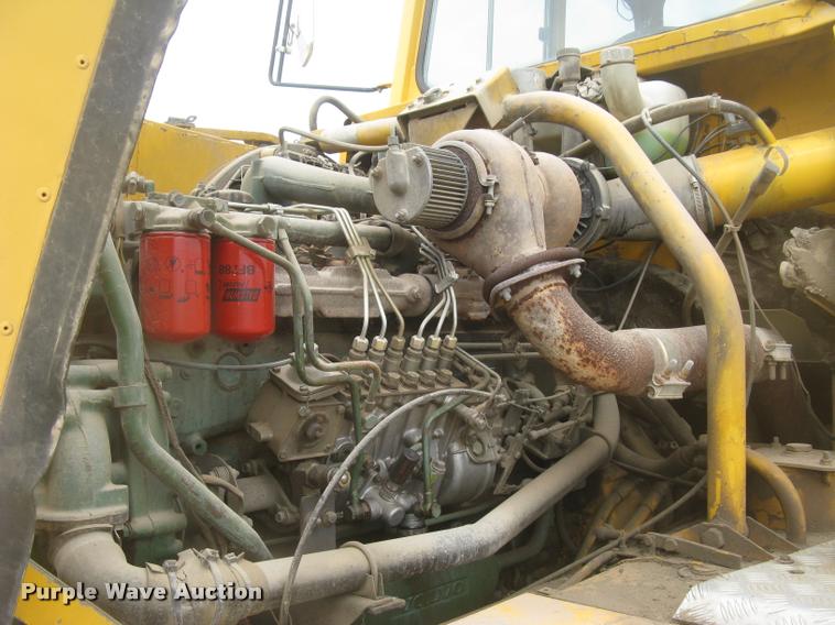 image for item L2372 Volvo BM A25 water truck